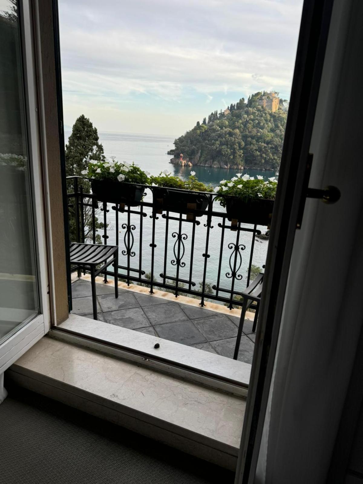 Portofino Deluxe Family Suite - Balcony, Sea View, Private Hotel Beach ภายนอก รูปภาพ