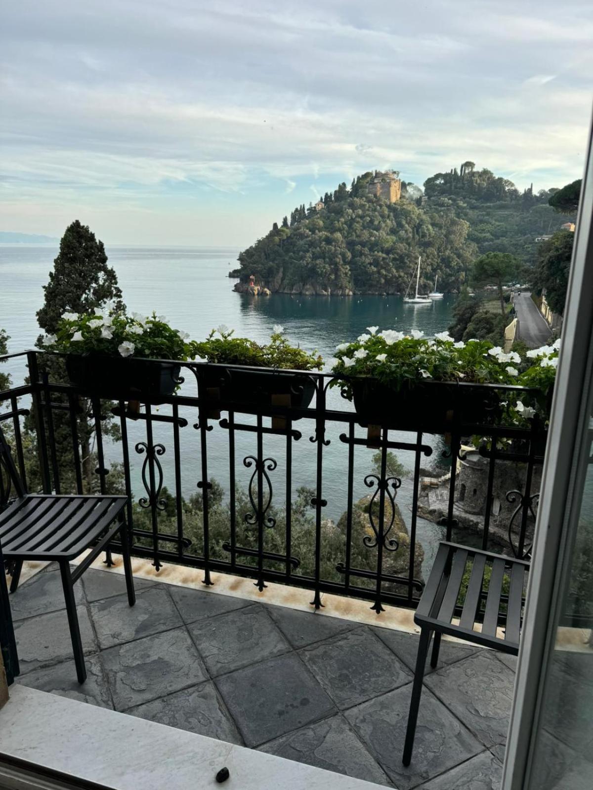 Portofino Deluxe Family Suite - Balcony, Sea View, Private Hotel Beach ภายนอก รูปภาพ